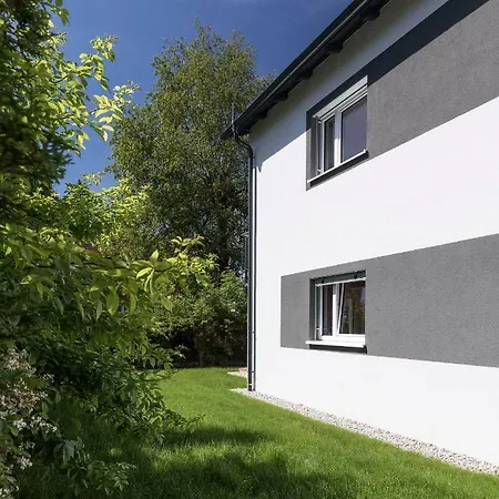 Barrierfree 3-room-flat Top4 Solnohrad